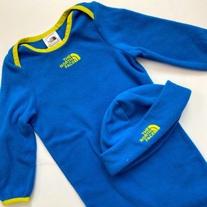 The Northface Baby, Infant Fleece Onsie & Beanie